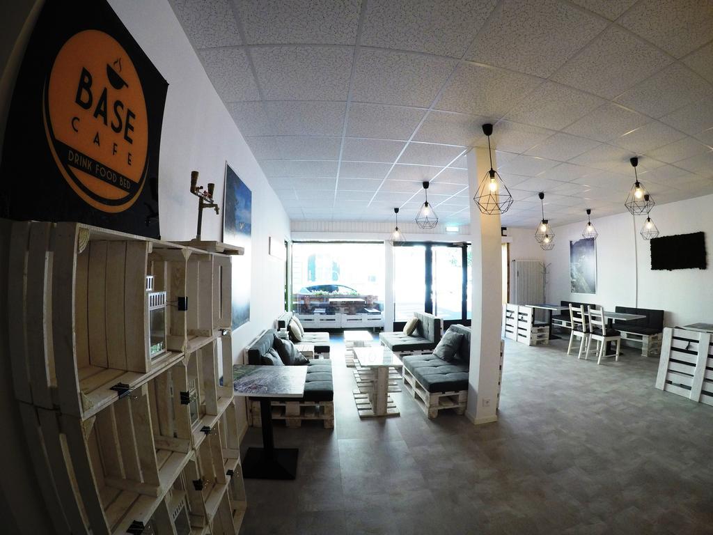 Base Cafe Apartment Lauterbrunnen Exterior photo